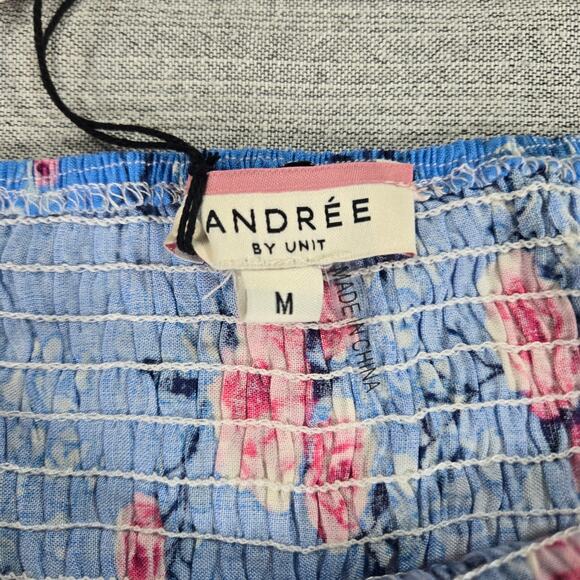Andree Unit Wom Med NWT Blue Pink Floral Smocked Off Shoulder Short Sleeve Top - Picture 7 of 10